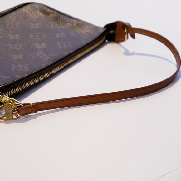 Louis Vuitton | Monogram Canvas Pochette Bag - Picture 6 of 8